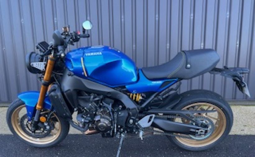 YAMAHA XSR 900 2