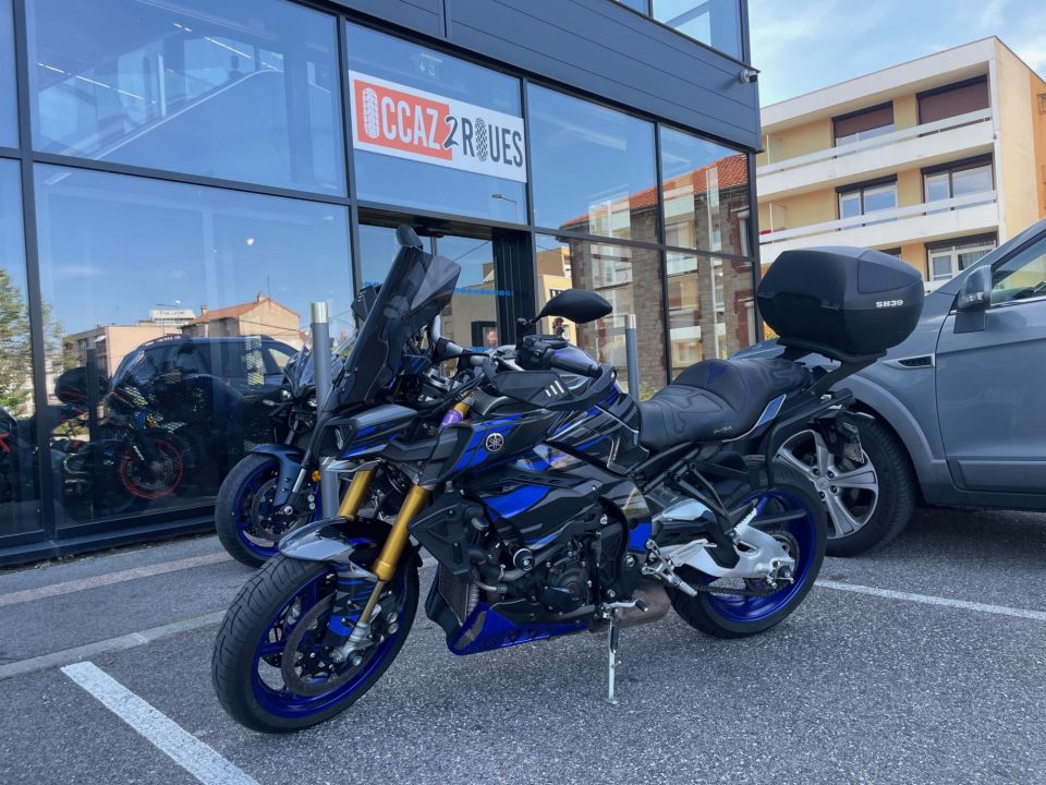 YAMAHA MT-10 SP 3