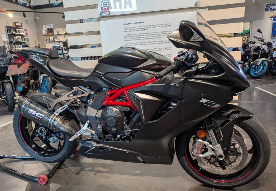 MV AGUSTA F3 800 2