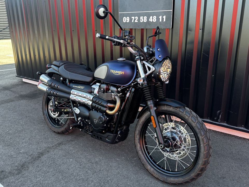 TRIUMPH STREET SCRAMBLER  900 10