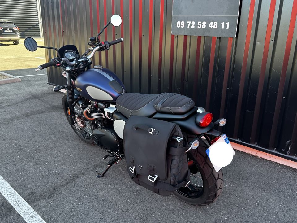 TRIUMPH STREET SCRAMBLER  900 30