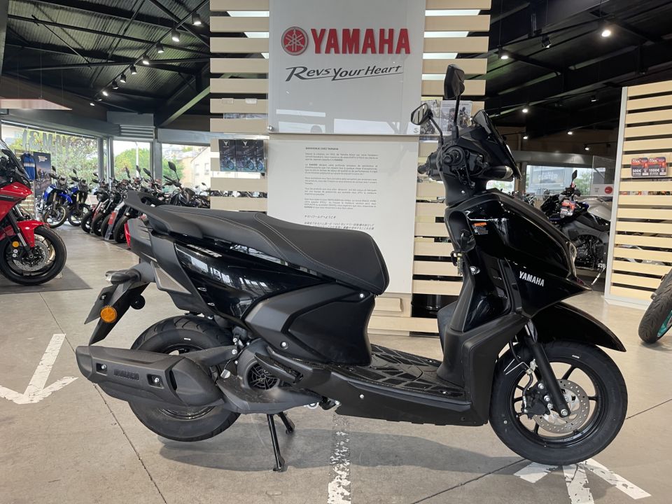 YAMAHA RayZR 125 2