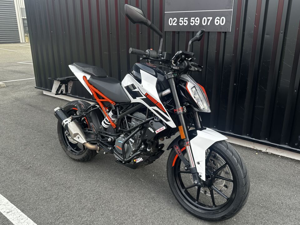 KTM 125 DUKE 10
