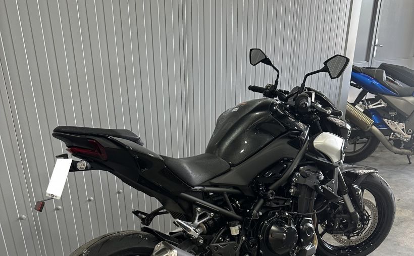KAWASAKI Z 900 6