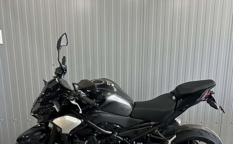 KAWASAKI Z 900 9