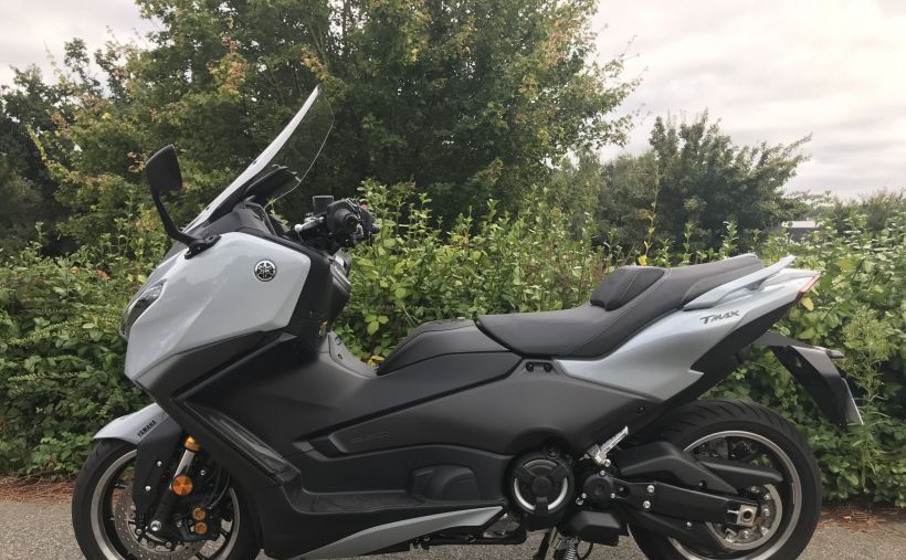 YAMAHA XP T-MAX 560 TECH MAX 8