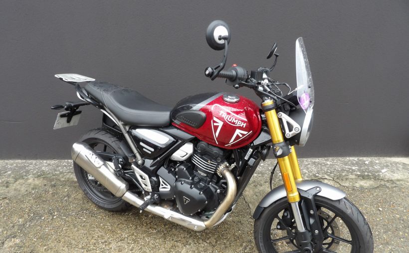 TRIUMPH SPEED 400 0