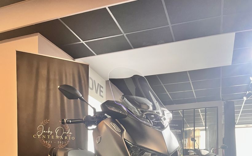 YAMAHA XMAX 125 TECH MAX 0
