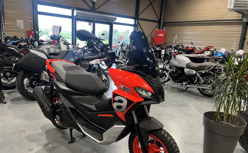 APRILIA SR 125 GT 10