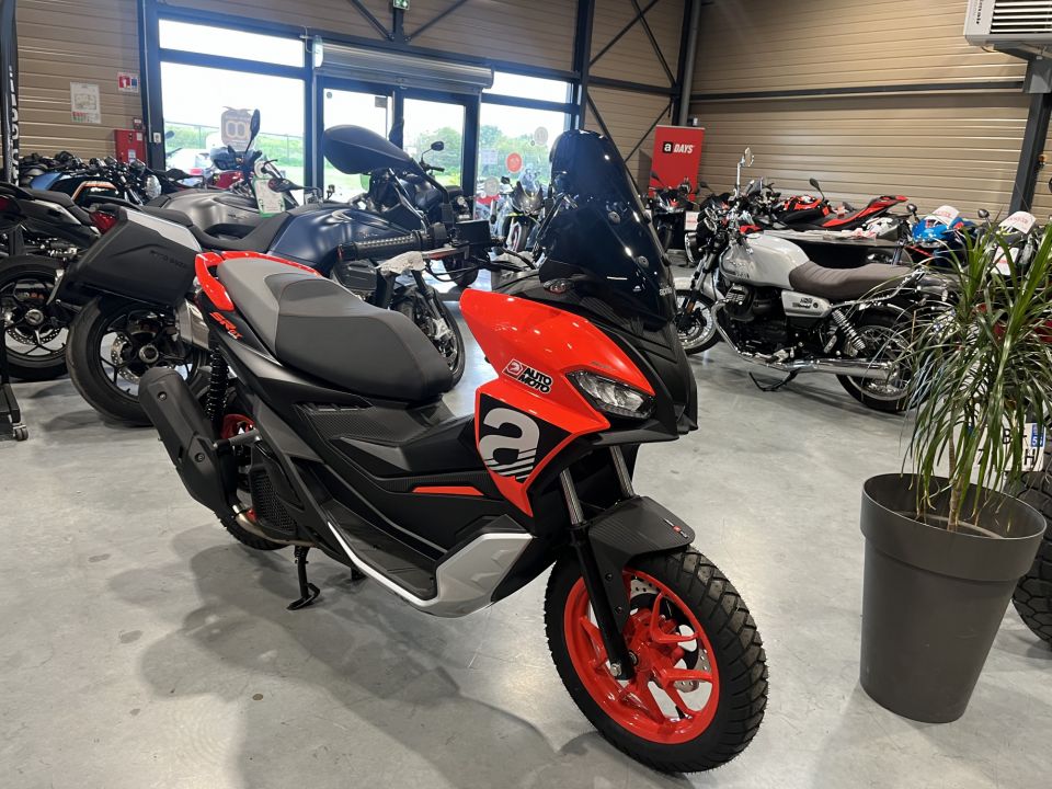 APRILIA SR 125 GT 10
