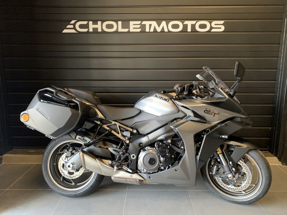 SUZUKI GSX-S 1000 GT 12