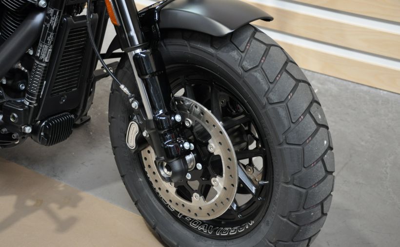HARLEY-DAVIDSON SOFTAIL FAT BOB 1745 4