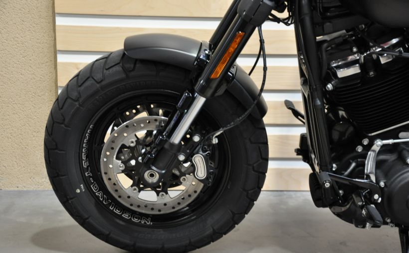 HARLEY-DAVIDSON SOFTAIL FAT BOB 1745 5