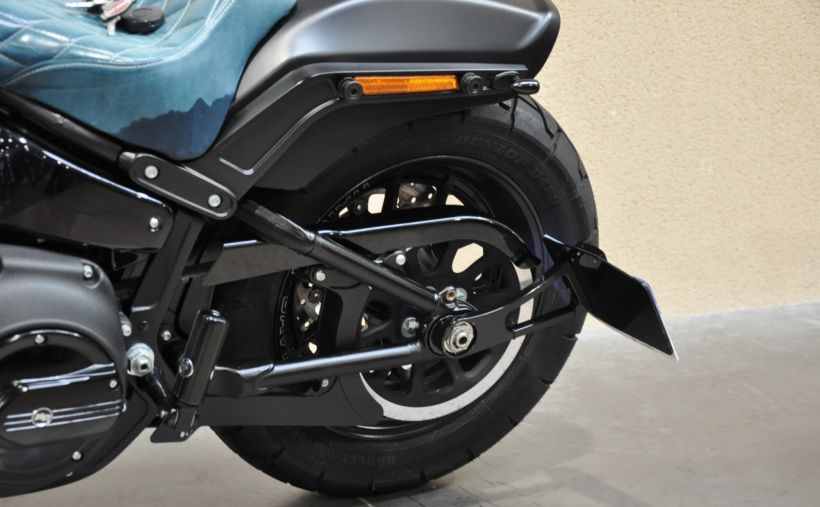 HARLEY-DAVIDSON SOFTAIL FAT BOB 1745 6