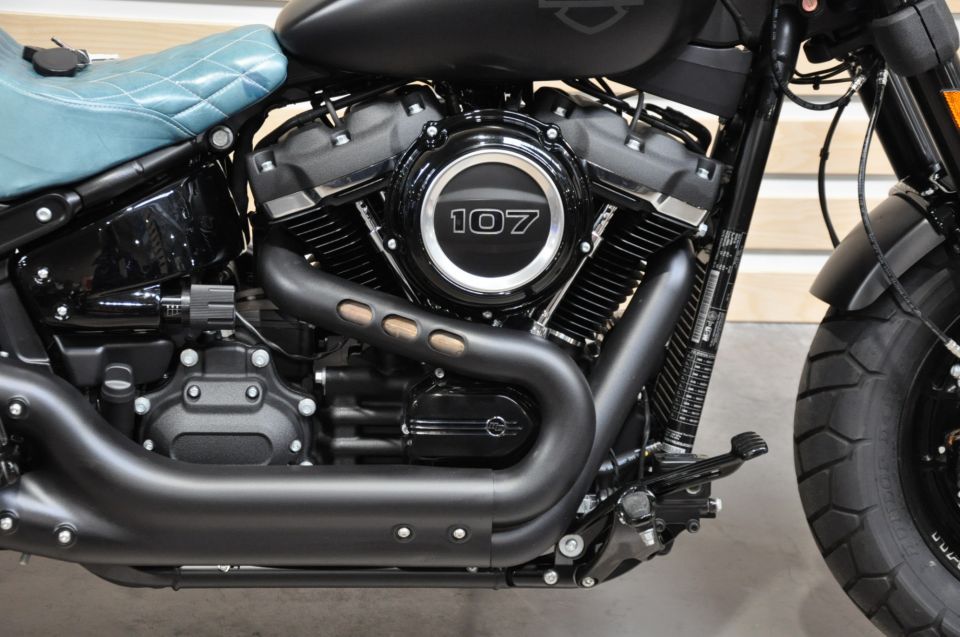 HARLEY-DAVIDSON SOFTAIL FAT BOB 1745 11