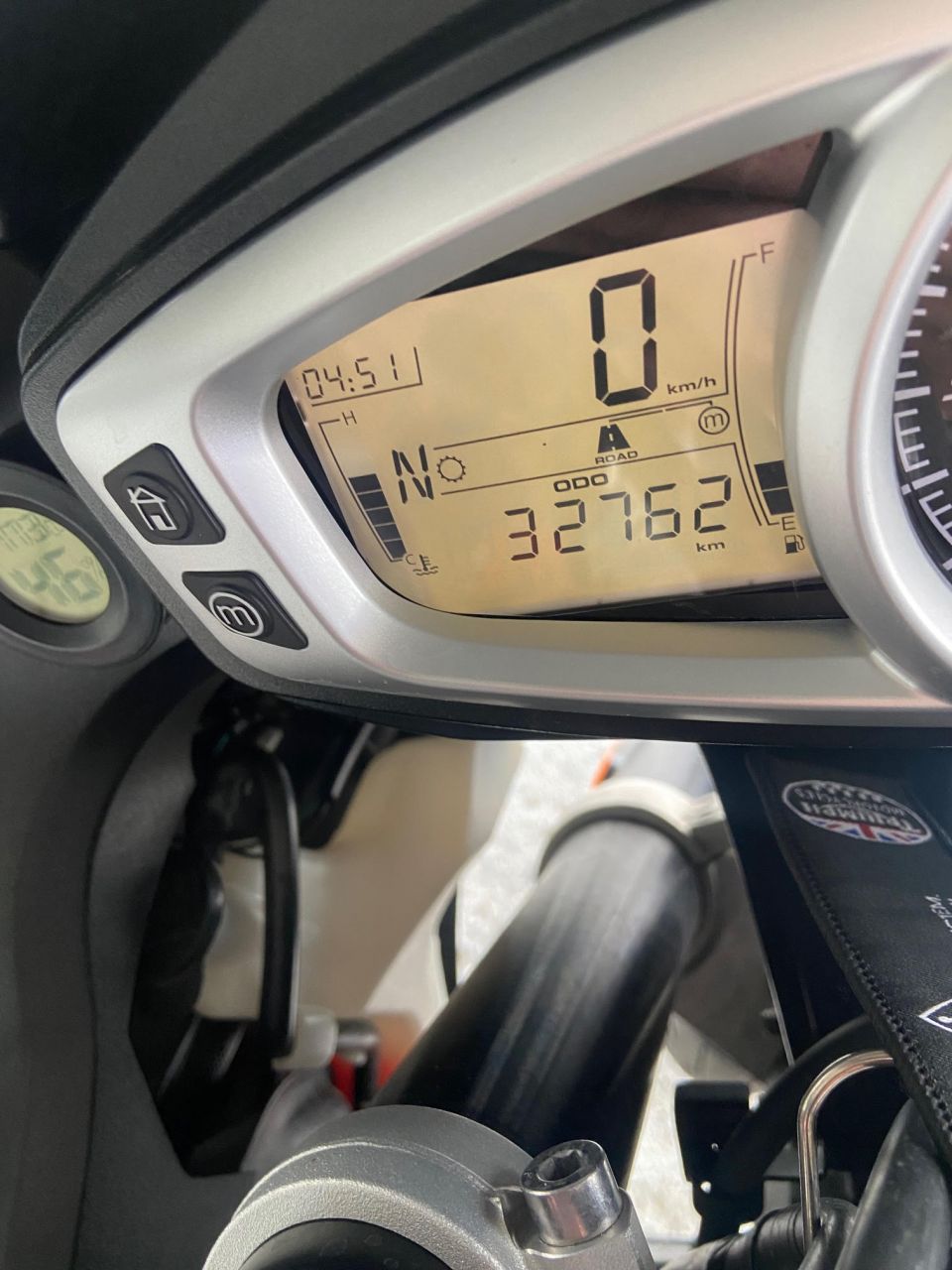 TRIUMPH TIGER 1050 SPORT ABS 2