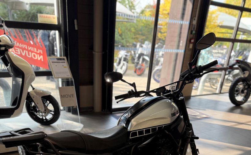 YAMAHA XSR 700 LEGACY 1