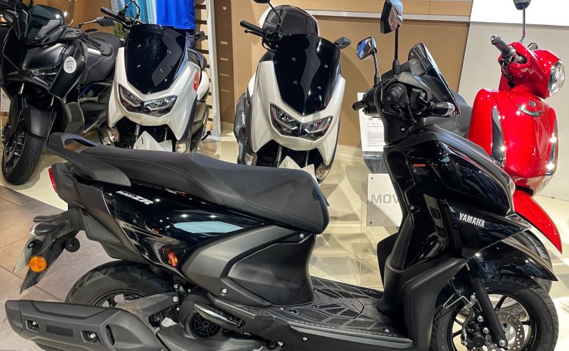 YAMAHA RayZR 125 1