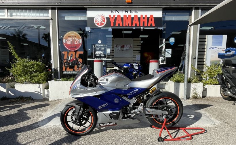 YAMAHA YZF-R3 2