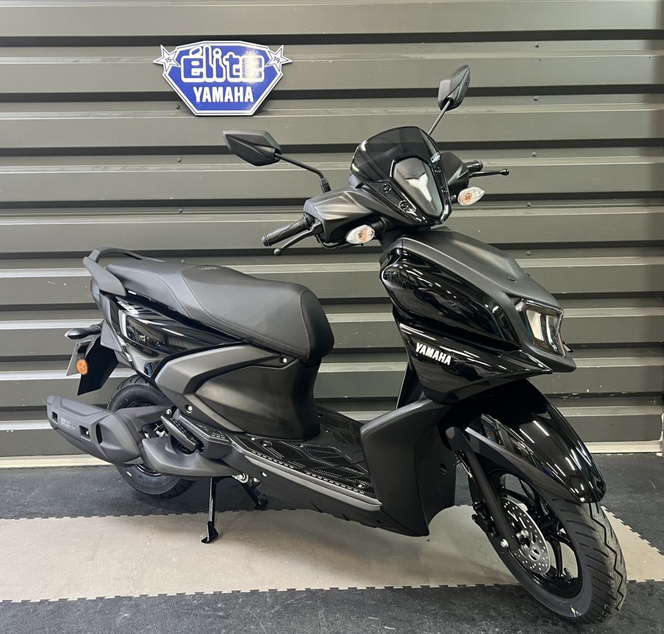 YAMAHA RayZR 125 1