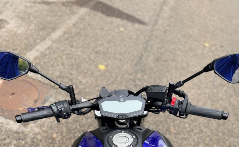 YAMAHA MT-07 3
