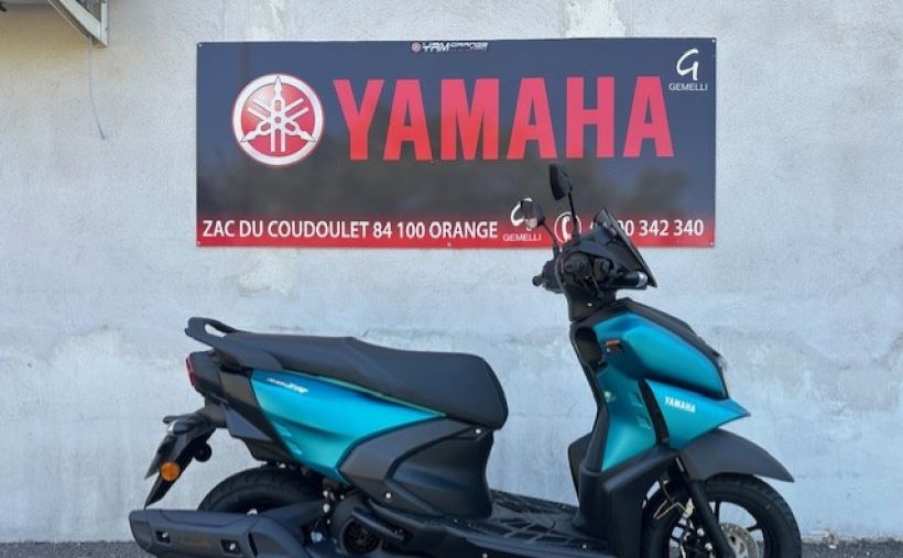 YAMAHA RayZR 125 0