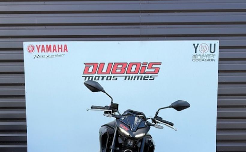 YAMAHA MT-03 2