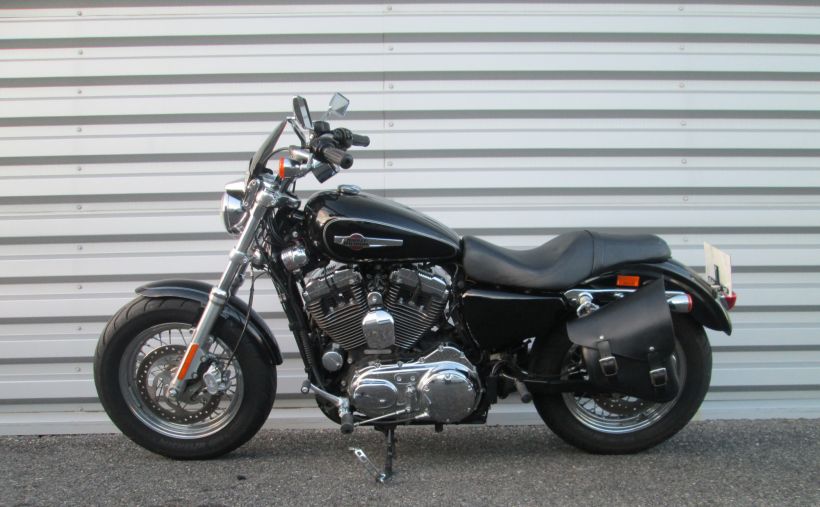 HARLEY-DAVIDSON SPORTSTER 1200 3