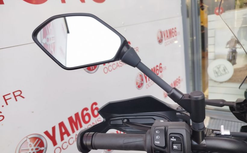 YAMAHA TRACER 9 GT + 8