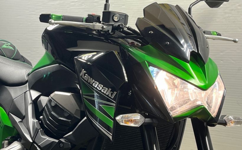 KAWASAKI Z 800 12