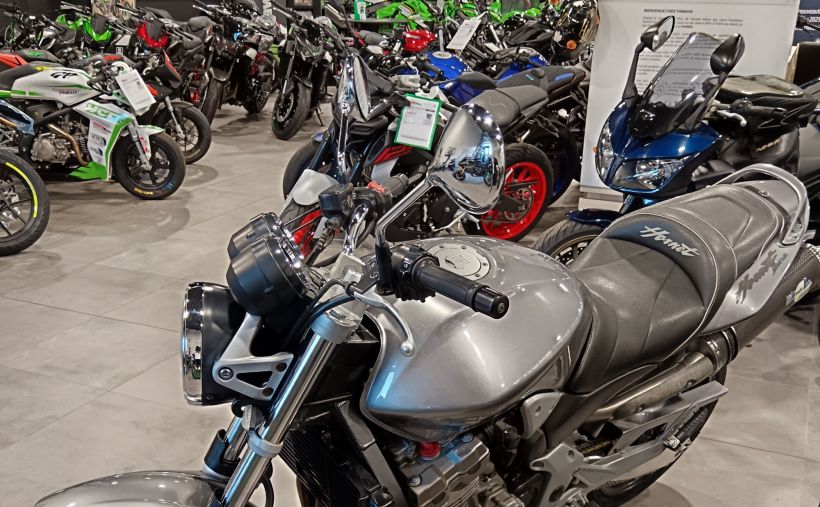 HONDA CB 900 F HORNET 4