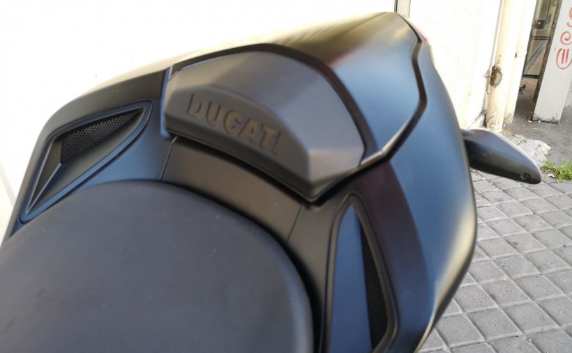 DUCATI STREETFIGHTER 36