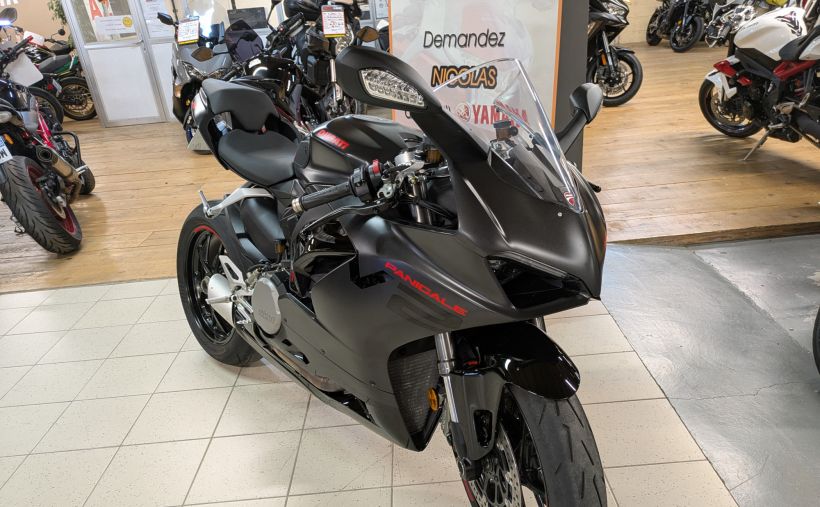 DUCATI PANIGALE V2 1