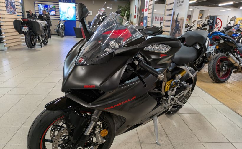 DUCATI PANIGALE V2 6
