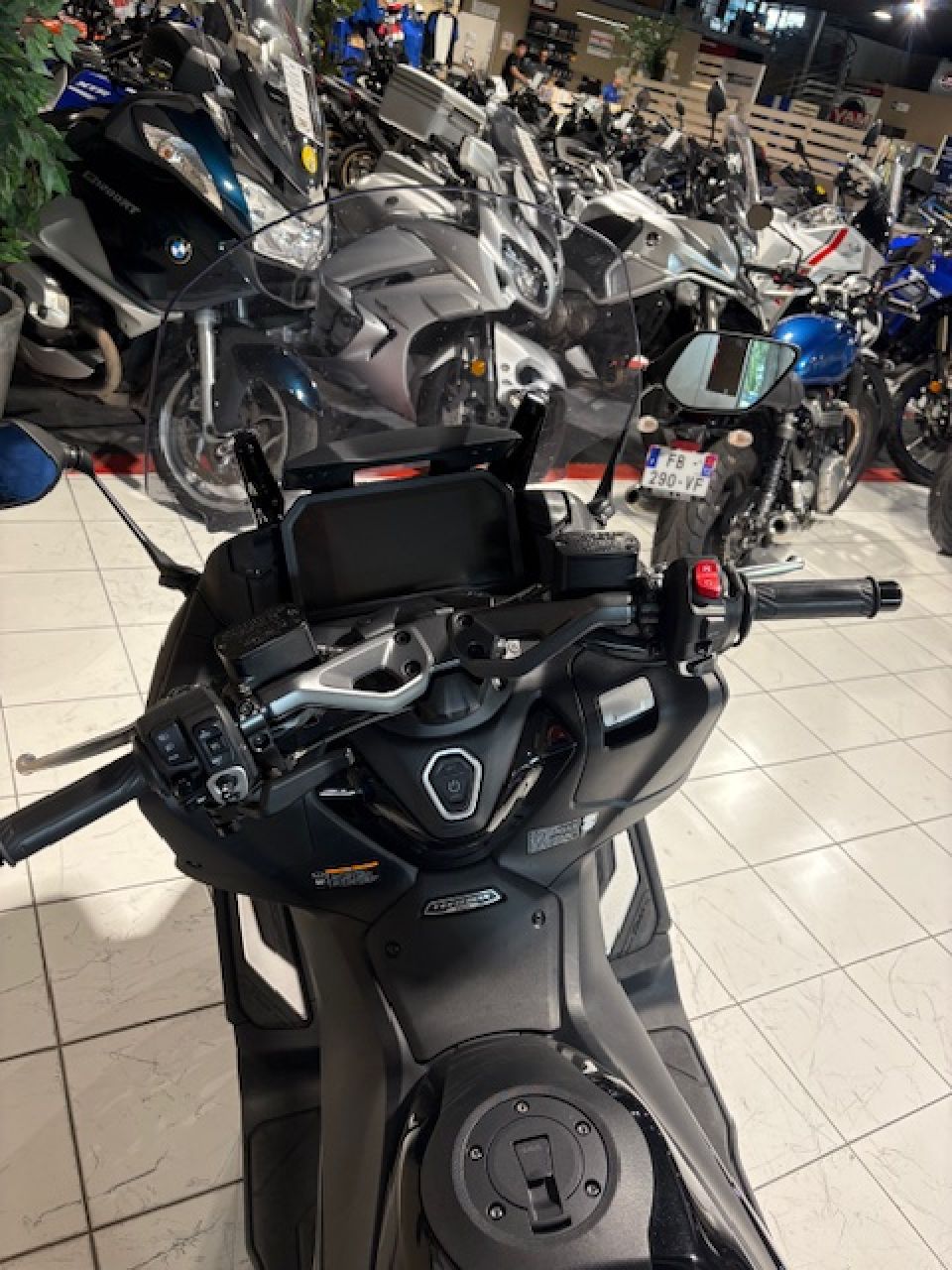 YAMAHA XP T-MAX 560 TECH MAX 2