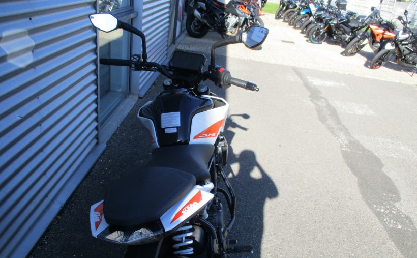 KTM 390 DUKE 6