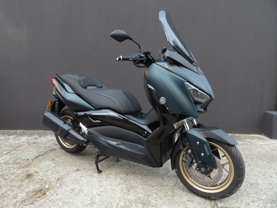 YAMAHA XMAX 300 Tech Max 2