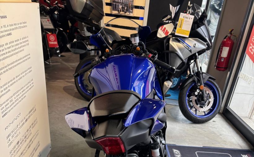 YAMAHA R7 5