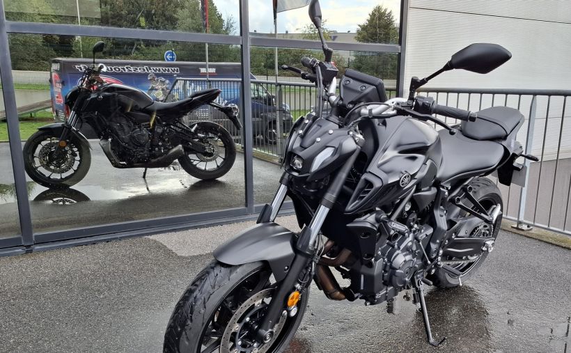 YAMAHA MT-07 2