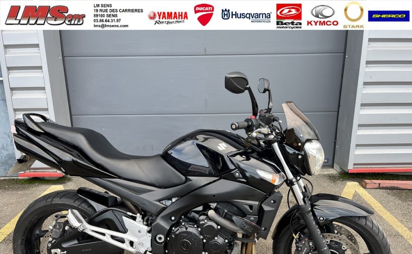 SUZUKI GSR 600 0
