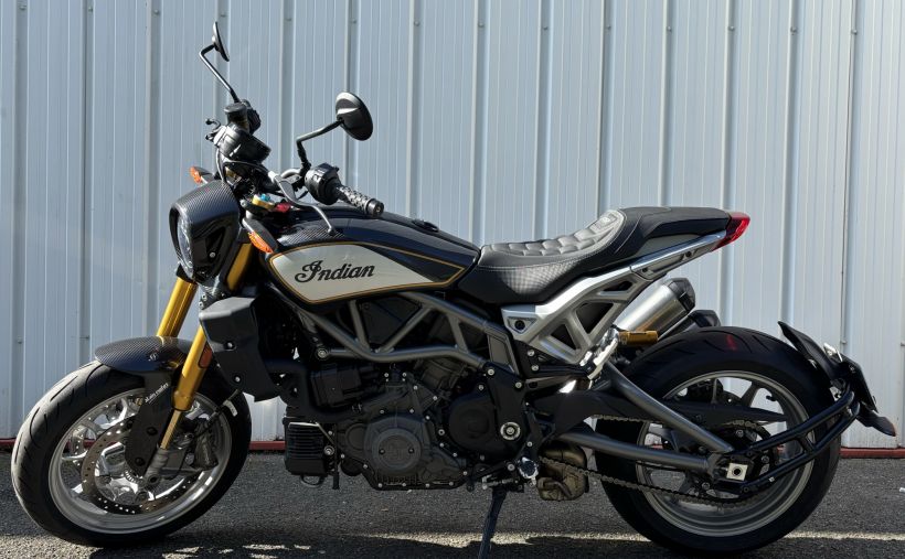 INDIAN FTR 1200 R CARBON 2