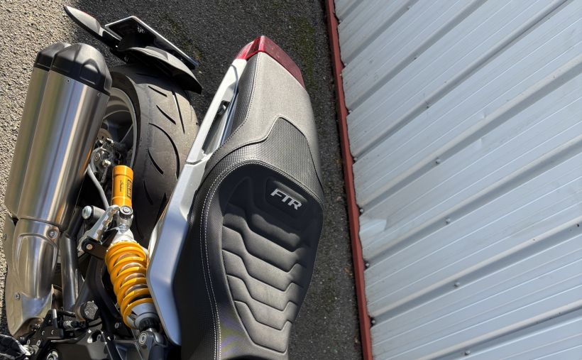 INDIAN FTR 1200 R CARBON 6
