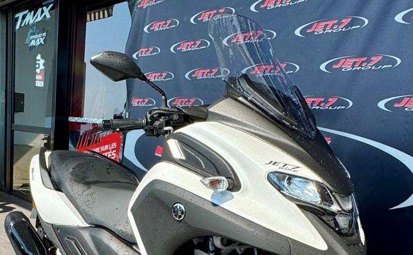 YAMAHA TRICITY 300 2