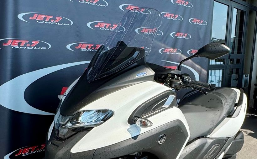 YAMAHA TRICITY 300 3
