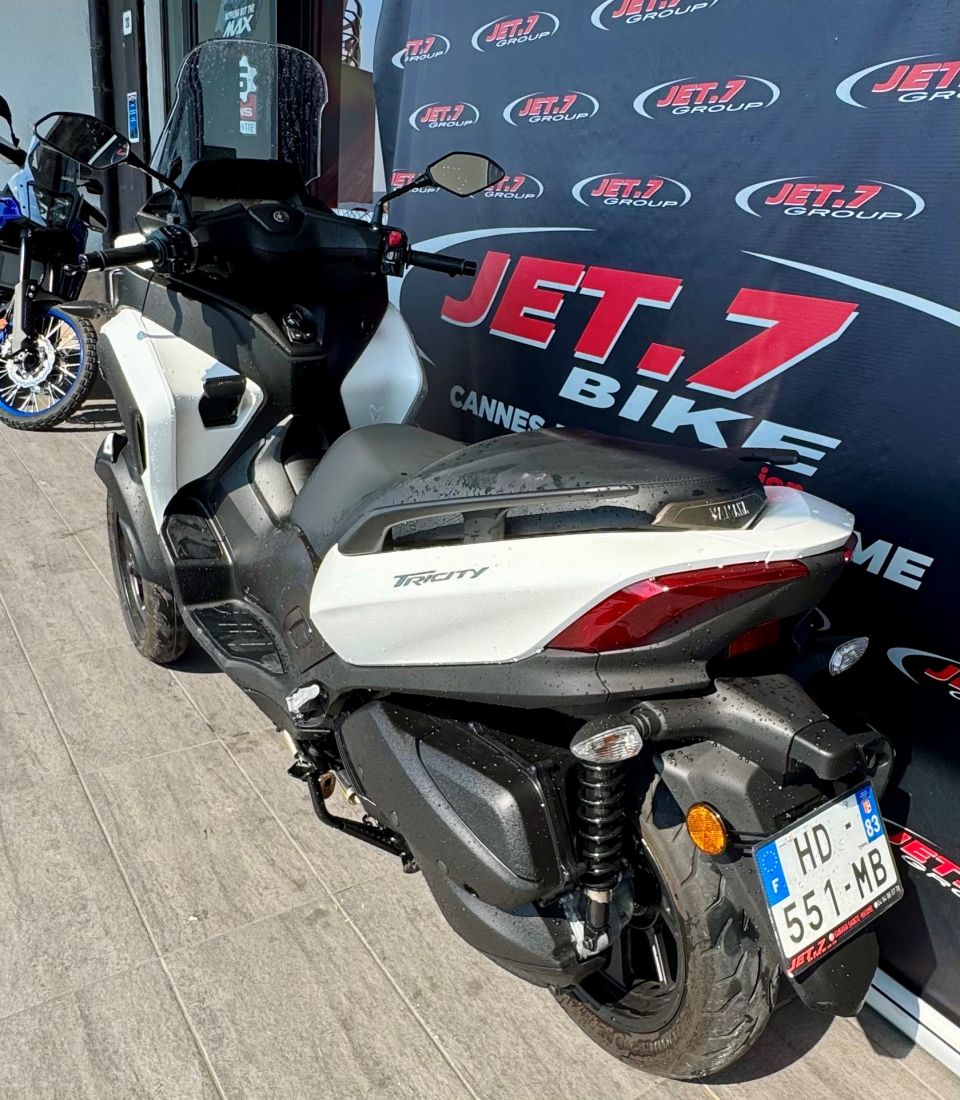 YAMAHA TRICITY 300 5