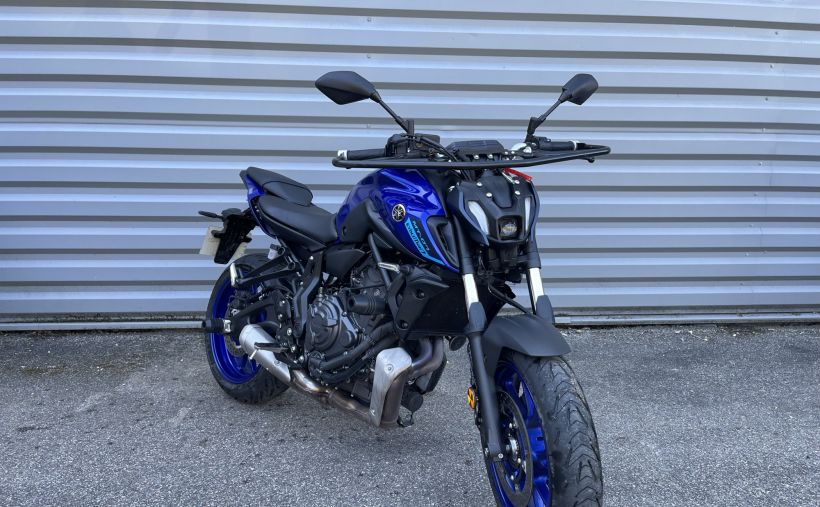 YAMAHA MT-07 8