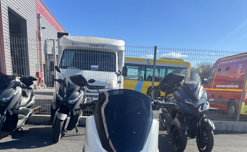 YAMAHA NMAX 125 1