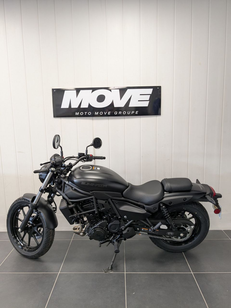 KAWASAKI Eliminator 500 SE 4