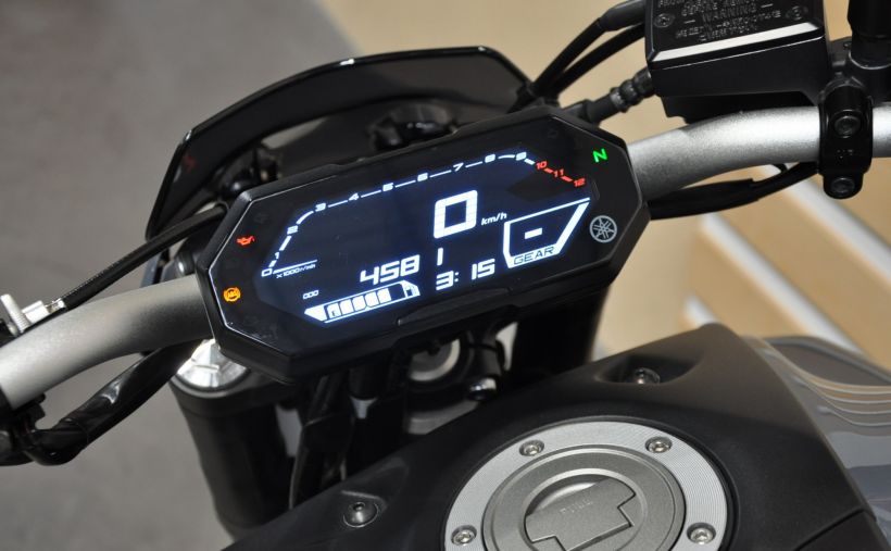 YAMAHA MT-07 (47.5CV) 4