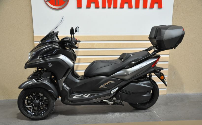 YAMAHA TRICITY 300 6